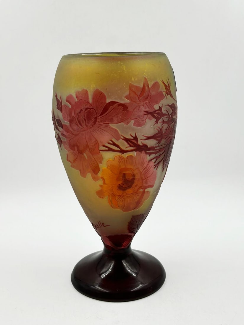 Galle Cameo Glass Vase H: 7.5" Diam: 3.2" France: Shipping in - House available. Emile Galle (8 May 1846 in Nancy - 23 September 1904 in Nancy) was a French artist who worked in glass, and is considered to be one of the major forces in the French Art