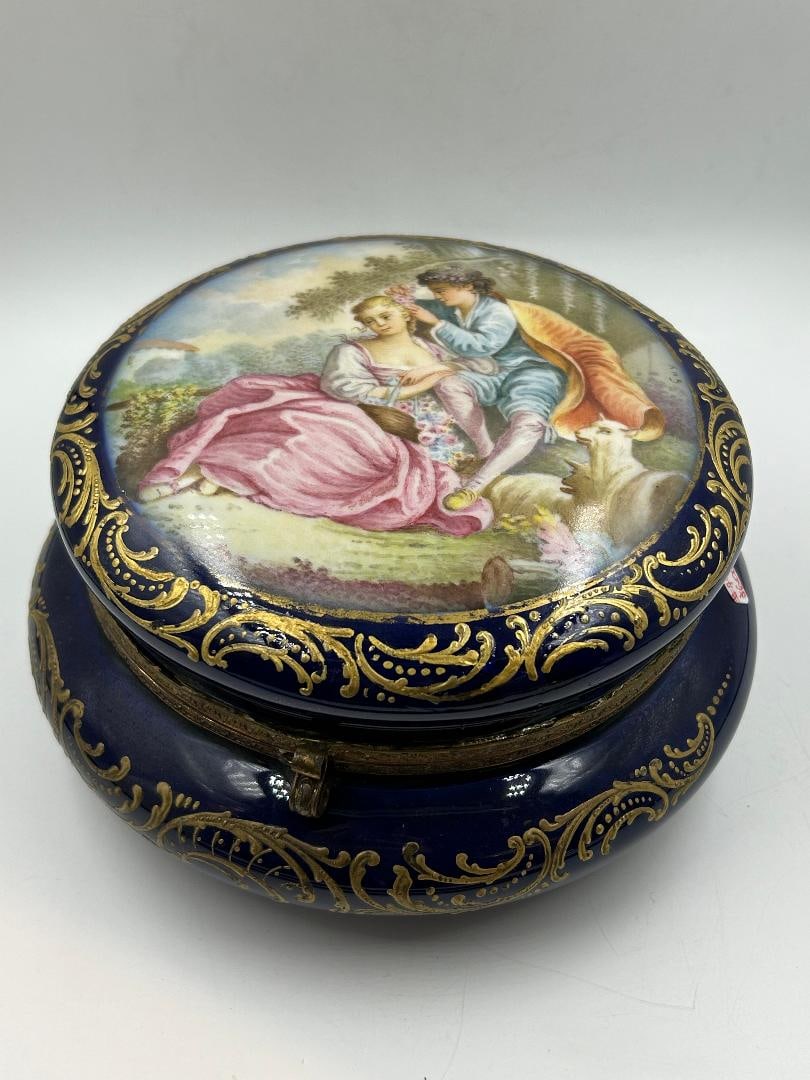 Sevres Porcelain Large Jewelry Box w/ Romantic Scene H: 4" Diam: 8". France (1 of 5)