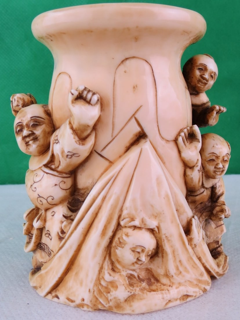 Antique Hand Carved Chinese Sculpture H: 3.5" W: 3.8" D: 3": We have an in-house shipping department to ensure your post-purchase processing is as easy as possible. We encourage you to call us 561-2129413 or contact carstensgalleries@yahoo.com if you have any f