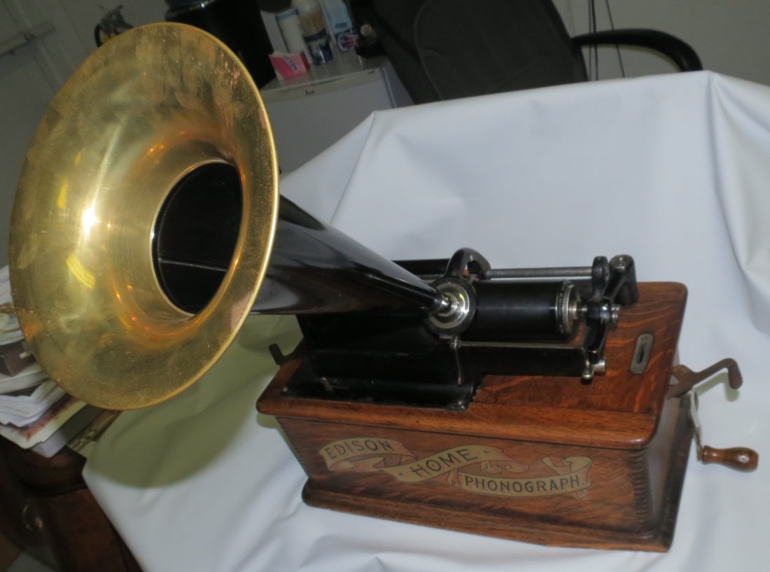 Edison Cylinder Phonograph, orig. horn and case: H-12" W-15" D-10" Est. Shipping = $ 45 to USA
