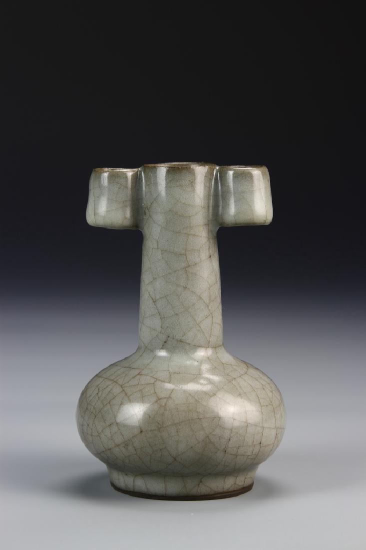 Guan-Type Arrow Vase (1 of 9)