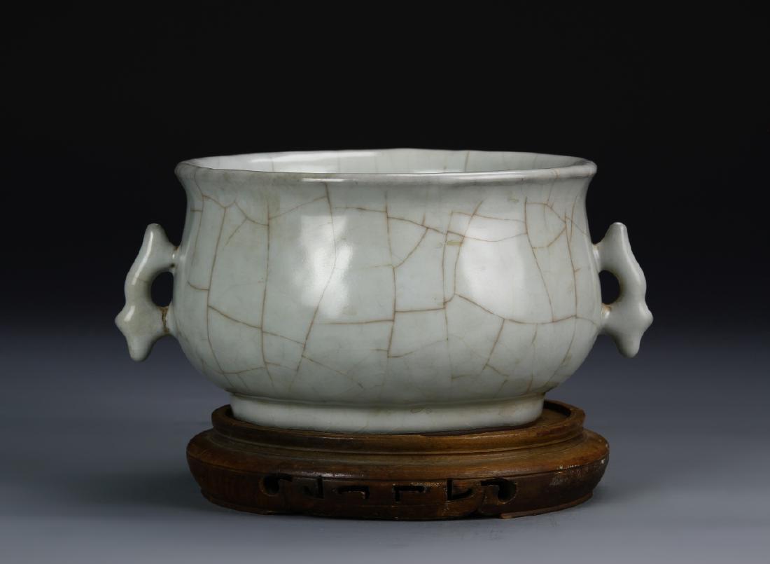 Large Kuan-Type Incense Burner (1 of 11)