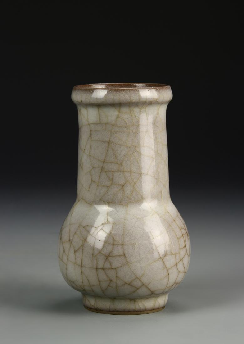 Chinese Kuan Yao Vase (1 of 5)