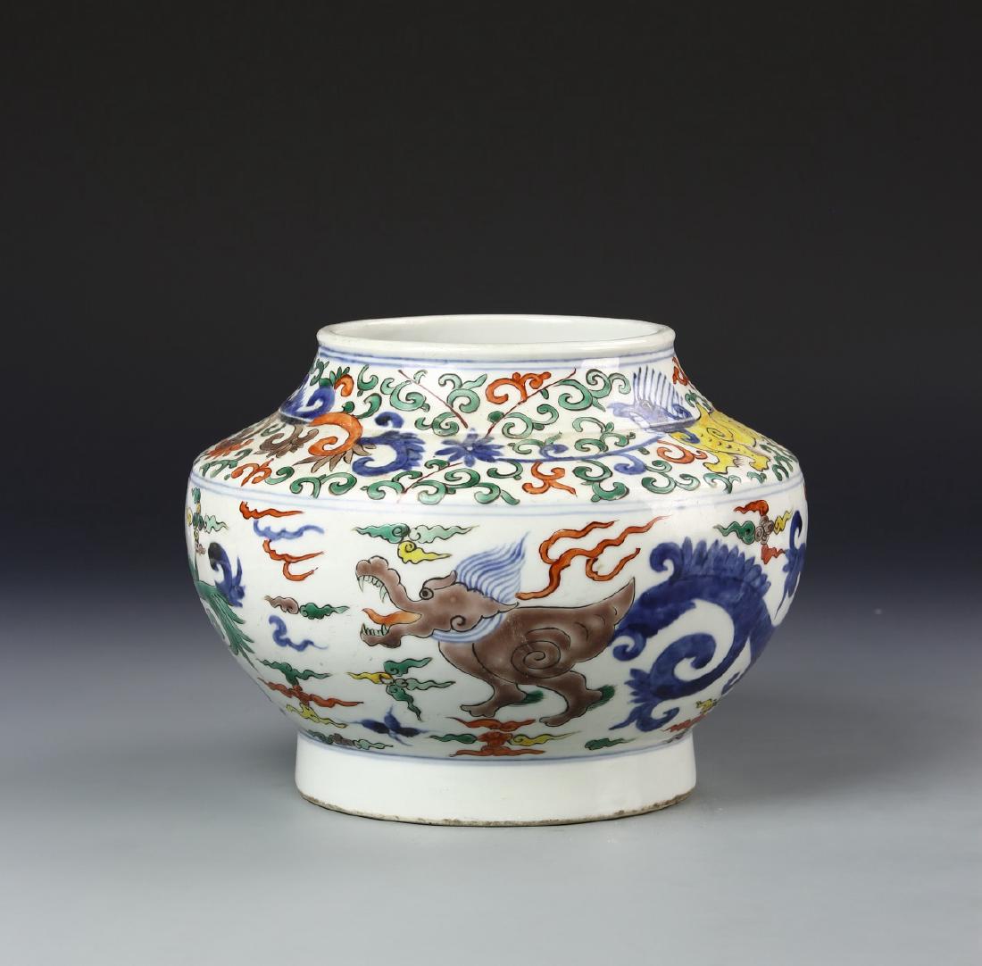 Chinese Wucai Jar (1 of 5)