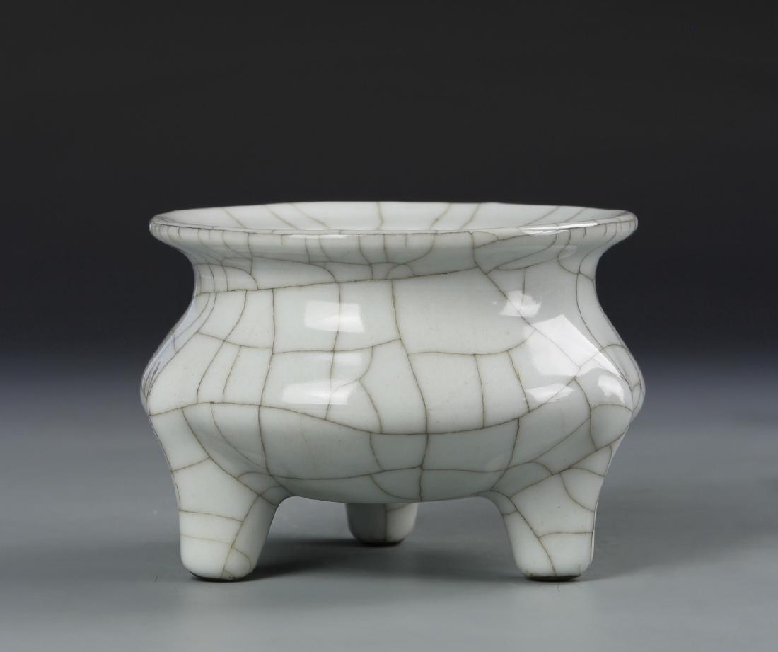Chinese Antique Ge Yao Tripod Censer (1 of 5)