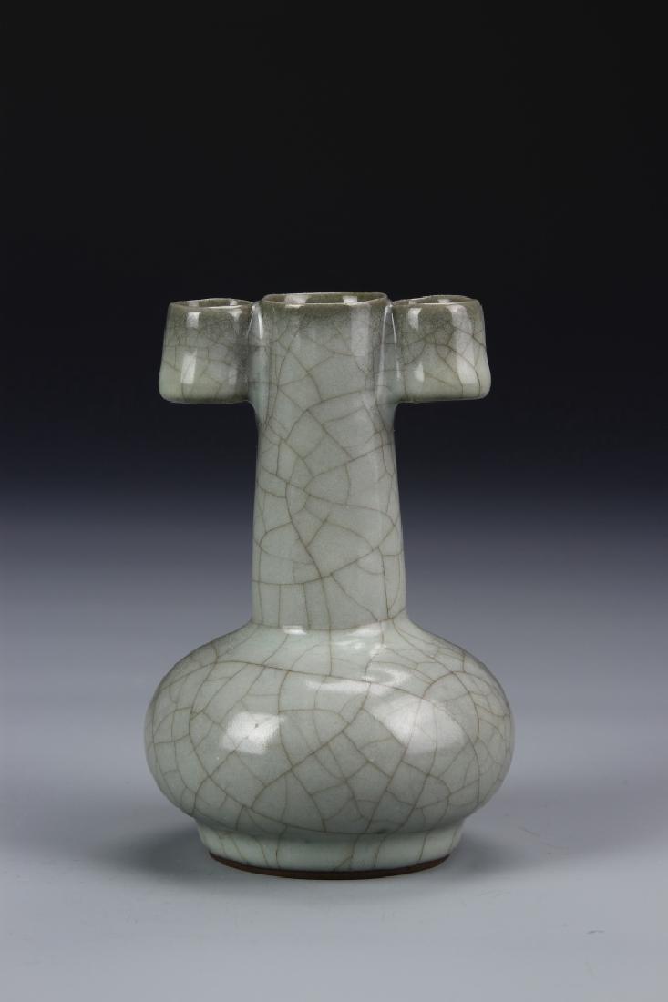 Chinese Guan-Type Bottle Vase (1 of 6)