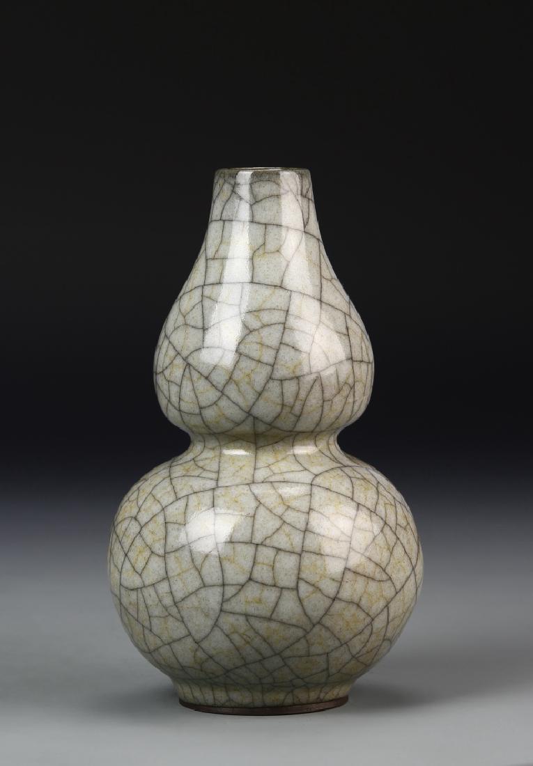 Chinese Ge-Type Double Gourd Vase (1 of 6)