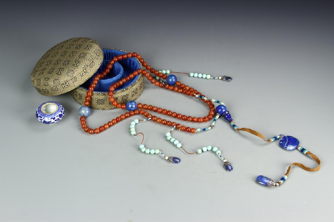 Chinese Court Necklace with a Bird Feeder (1 of 9)