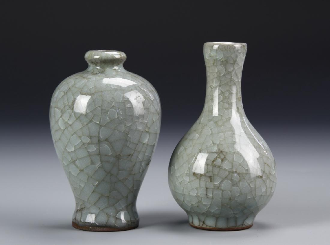 Two "Ice-Crackled" K'uan-Type Vases (1 of 5)