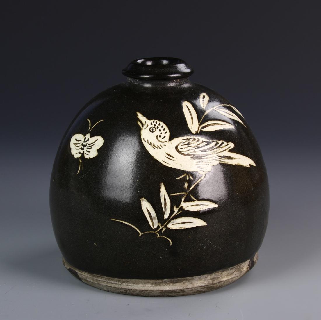 Chinese Black Glazed Jar (1 of 5)