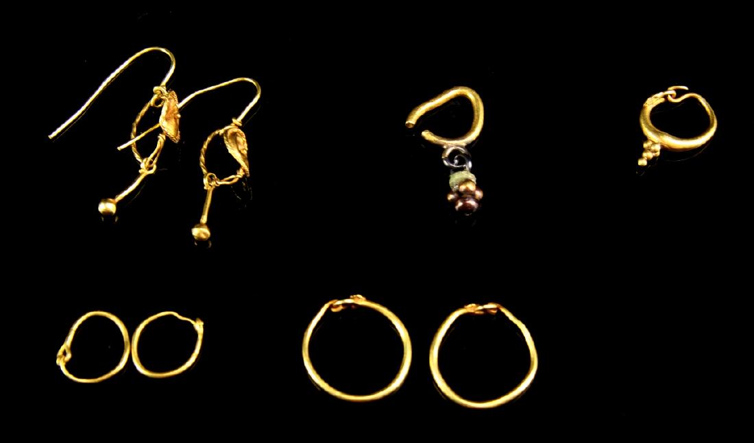 Six Pairs of Ancient Roman Gold Loop Earrings (1 of 4)
