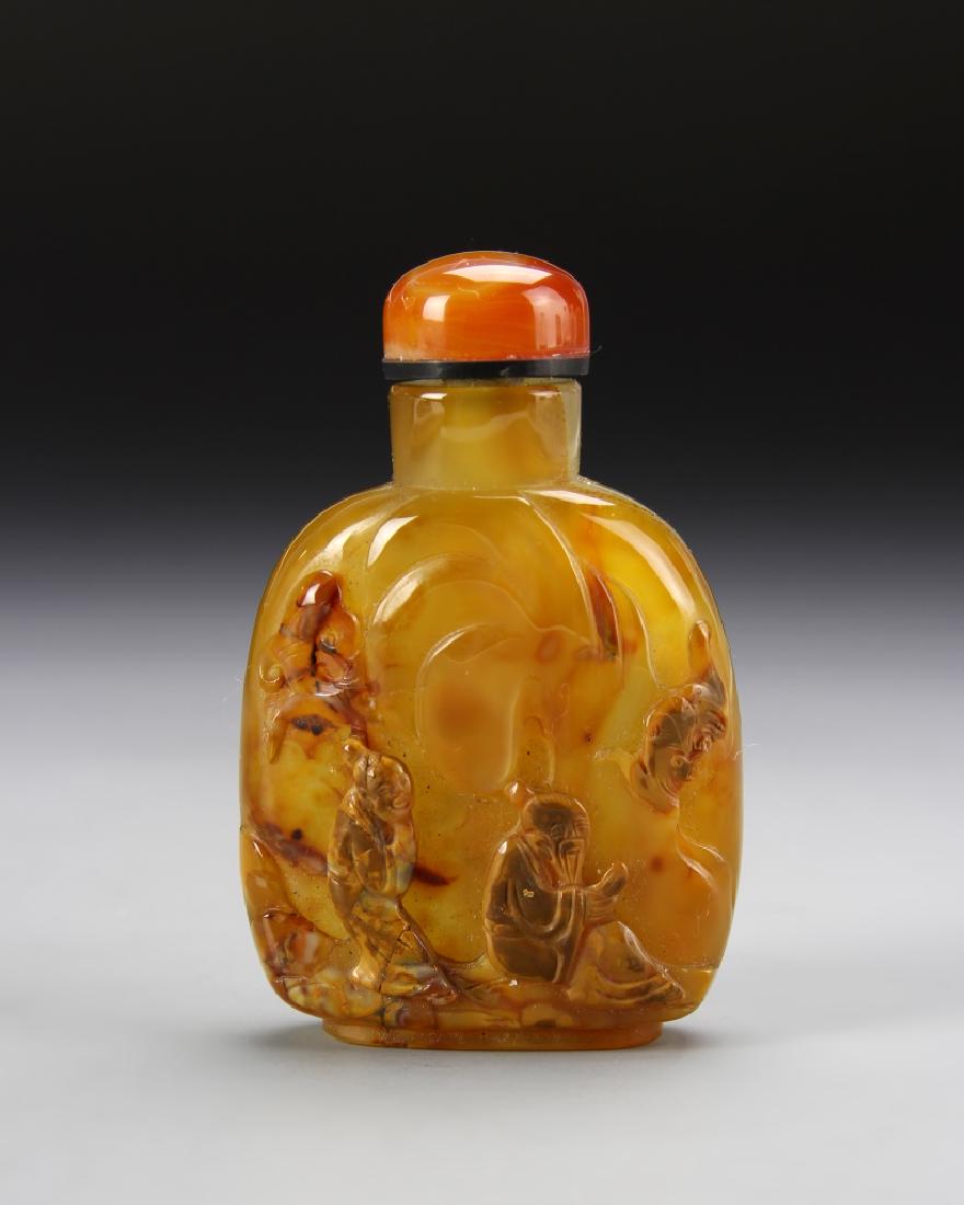 Chinese Carved Agate Snuff Bottle (1 of 3)