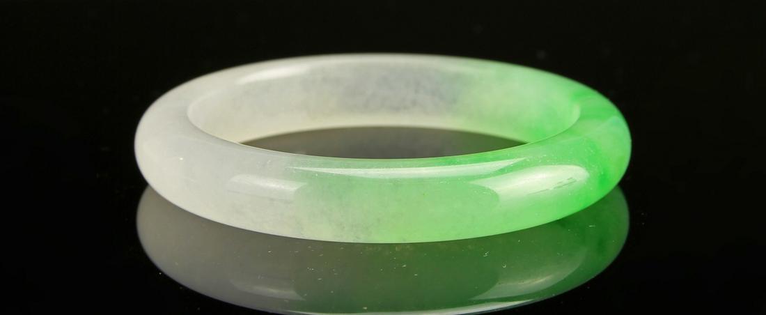 Chinese Jadeite Bangle (1 of 3)