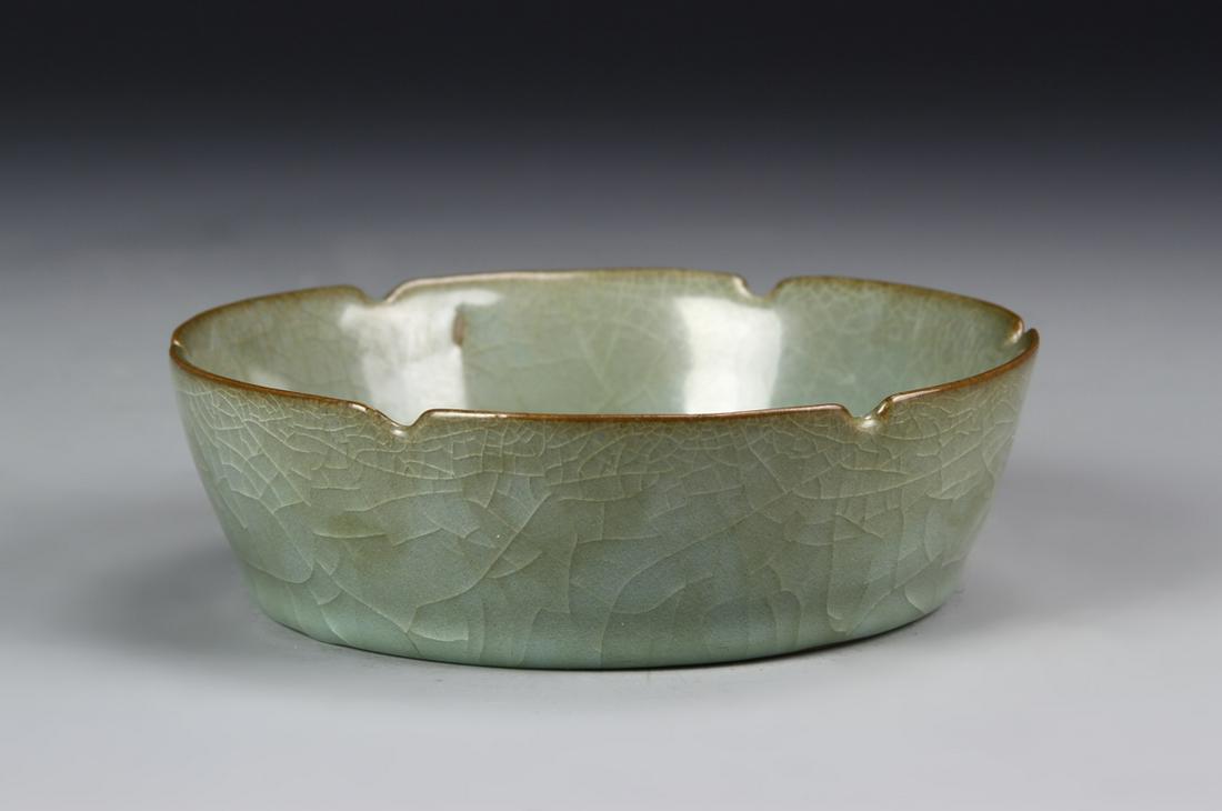 Kuan-type "Ice Crackle" Brush Washer (1 of 6)