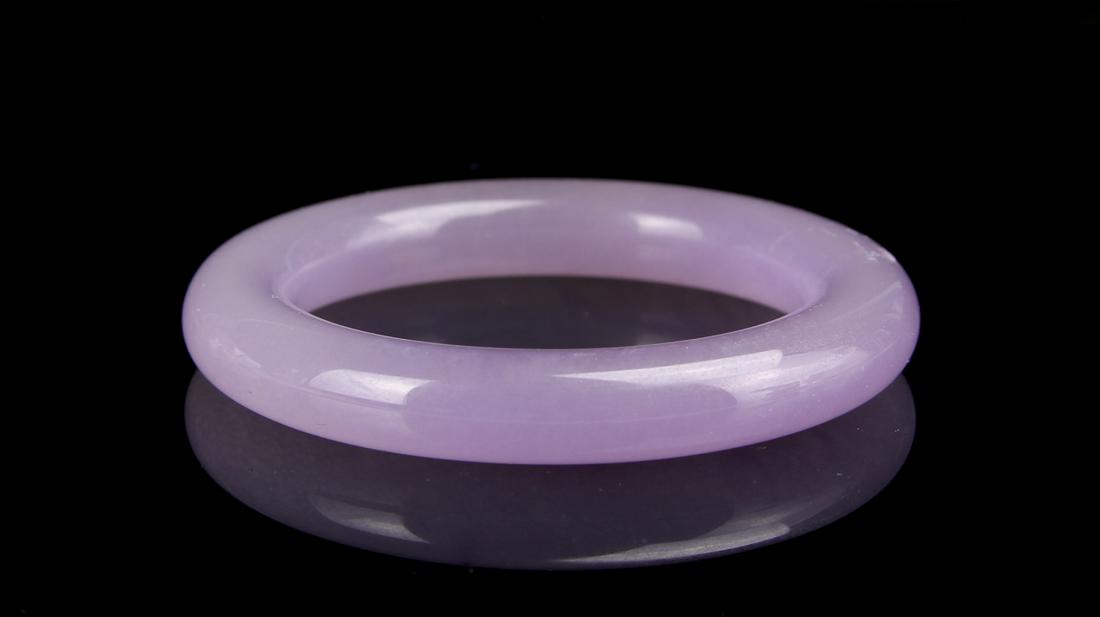 Chinese Jadeite Bangle (1 of 2)