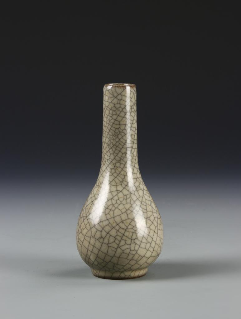 Ko-Type Bottle Vase (1 of 6)