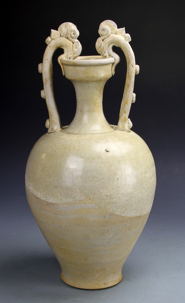 Chinese Tang Dynasty Vase