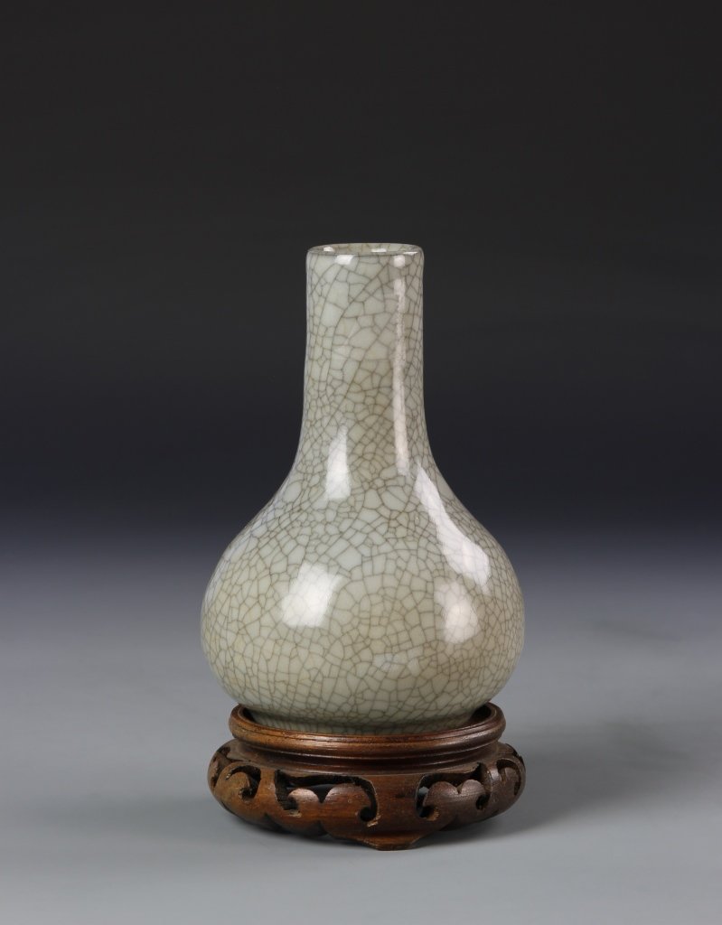 Chinese Ko-Yao Vase (1 of 8)
