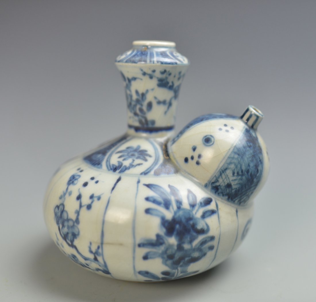 Chinese Blue and White Temple Jar (1 of 5)