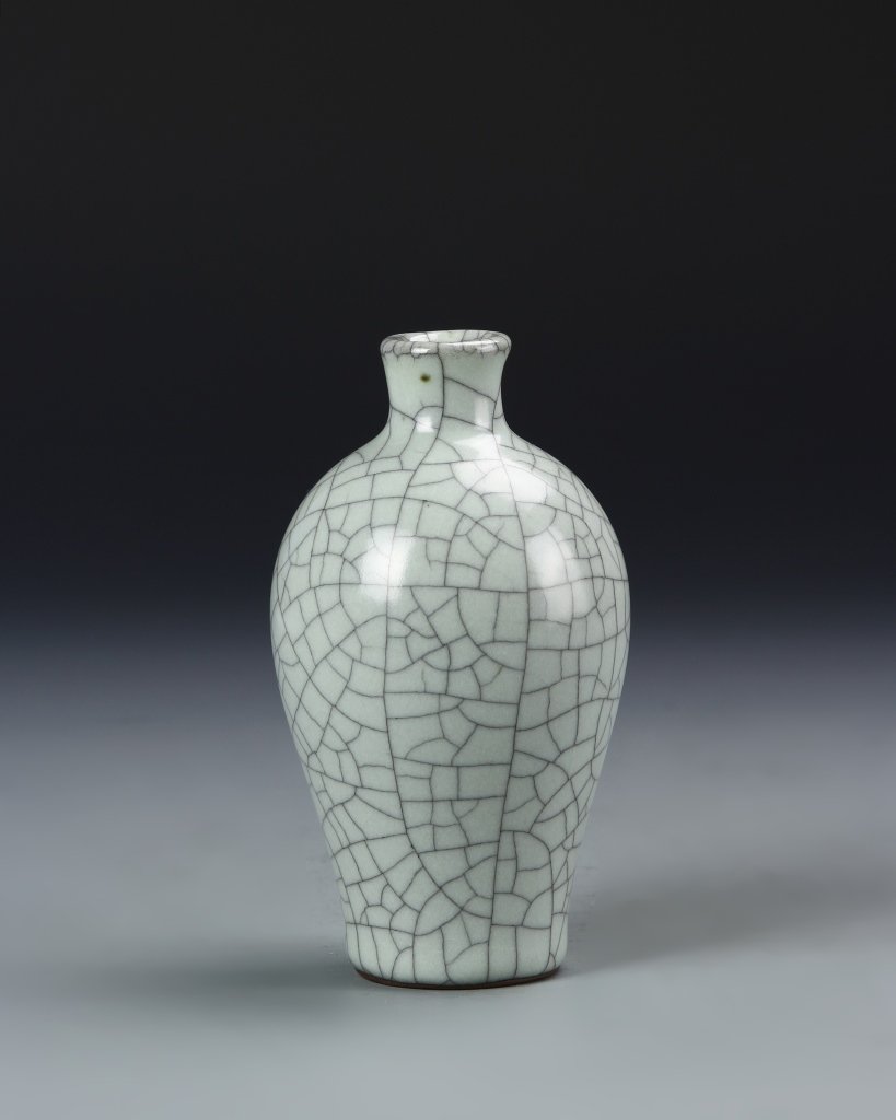 Chinese Ge Yao Meiping Vase (1 of 5)
