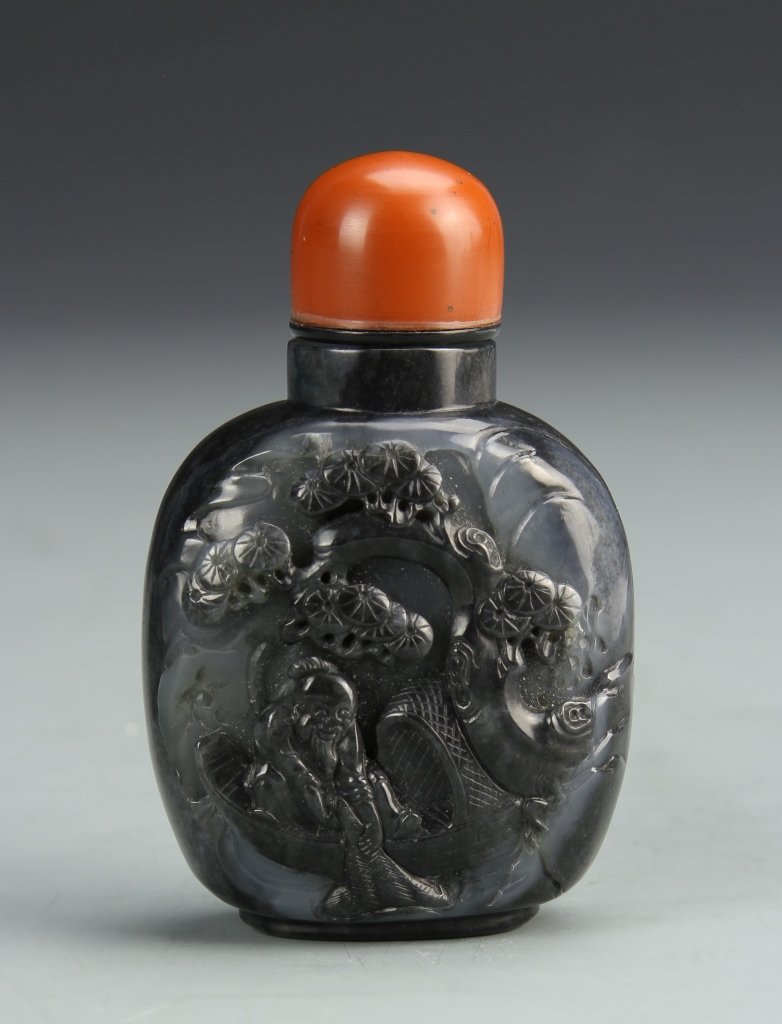Chinese Black and White Jade Snuff Bottle (1 of 1)