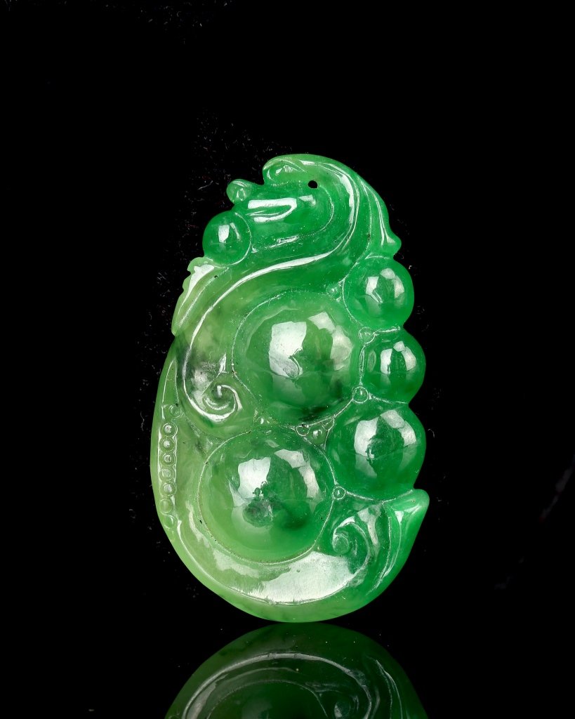 Chinese Jadeite Pendant (1 of 5)