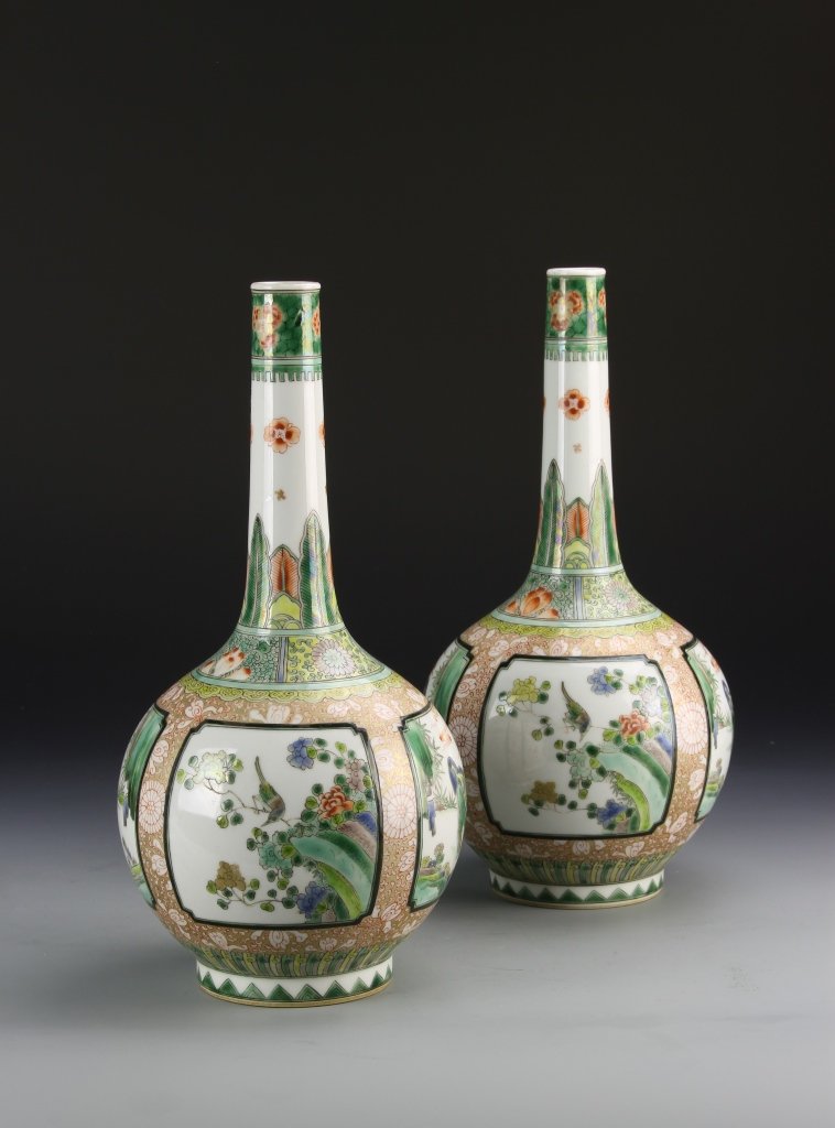 Pair of Chinese Wucai Vases (1 of 6)