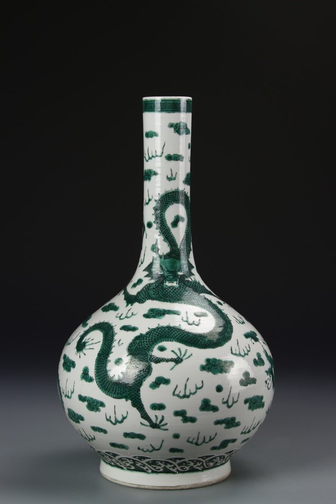 Chinese Green Dragon Vase (1 of 7)