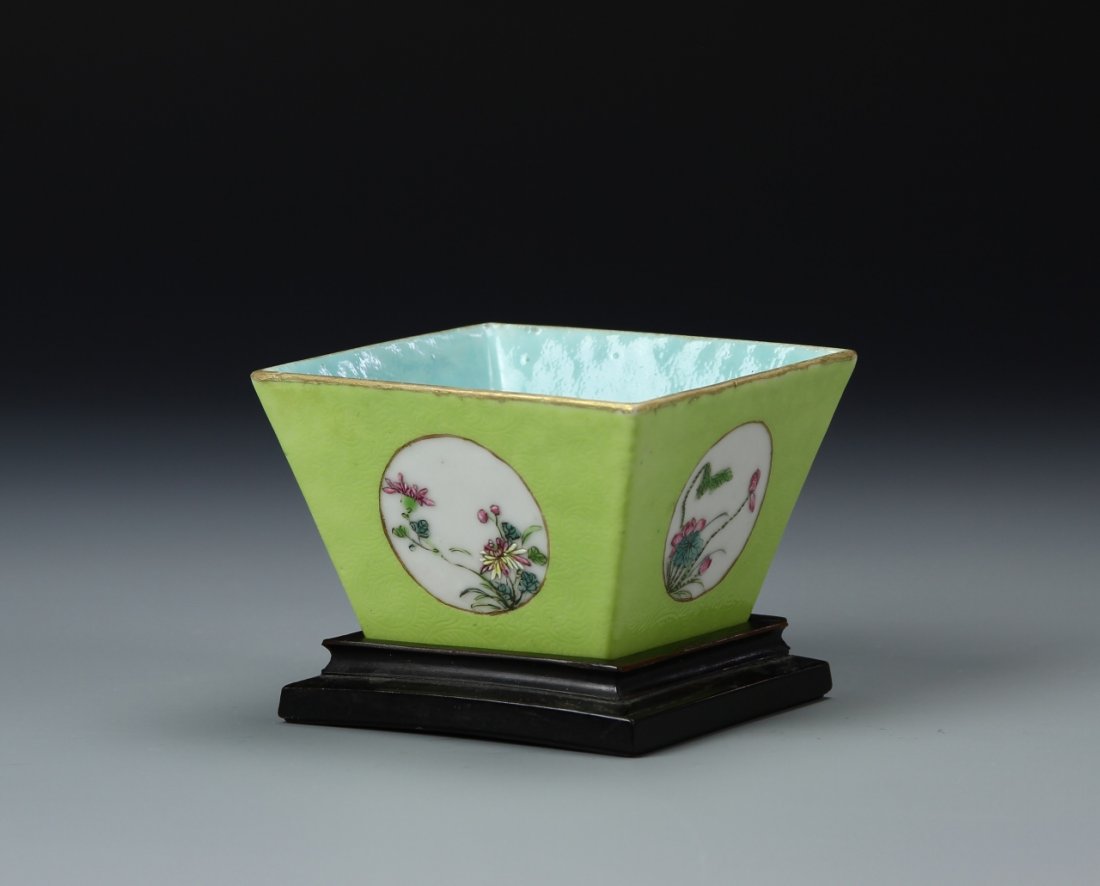 Chinese Famille Rose Square Bowl (1 of 7)