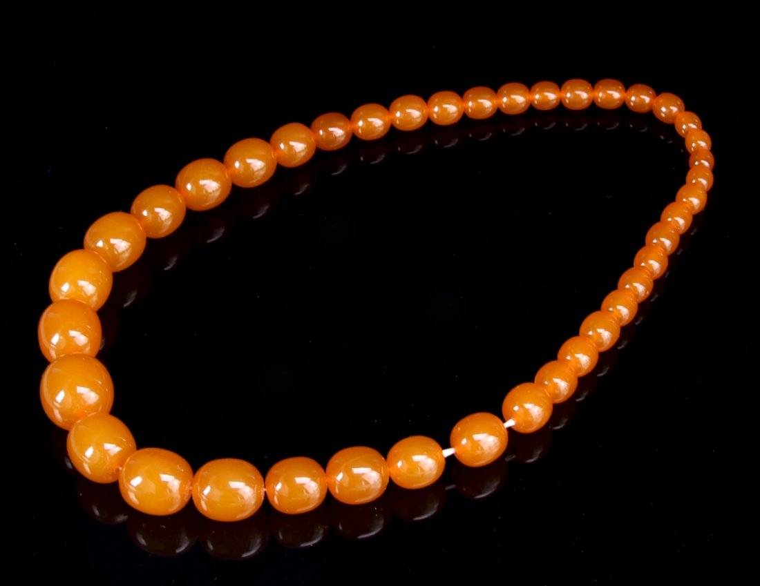 Chinese Amber Necklace (1 of 1)
