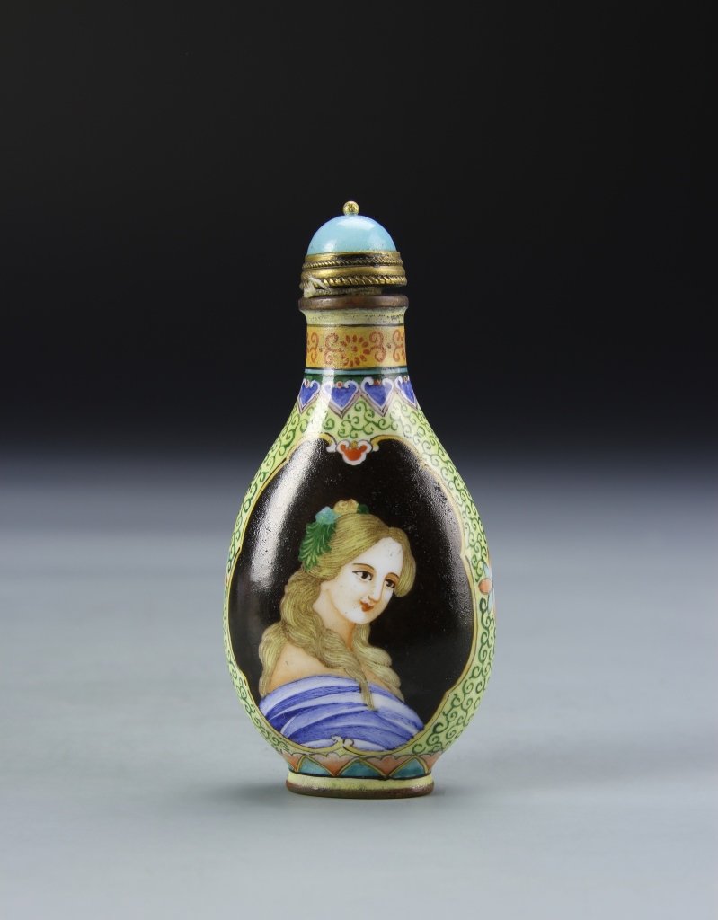 Chinese Enameled Snuff Bottle (1 of 3)