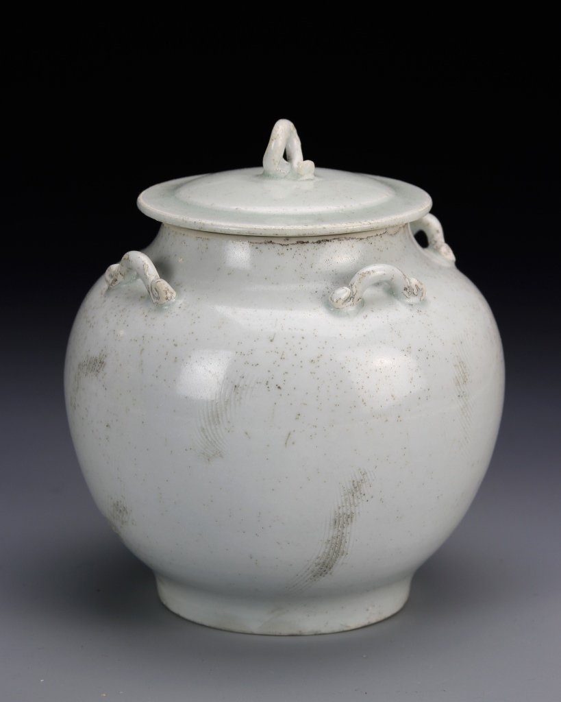Chinese White Glazed Covered Jar (1 of 1)