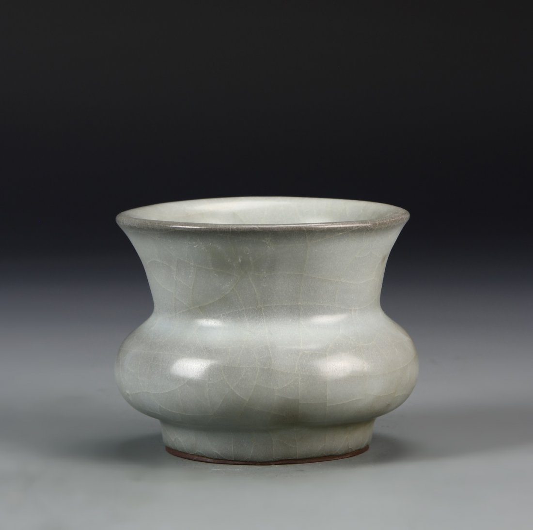 Chinese Lungquan Zhadou Vase (1 of 5)