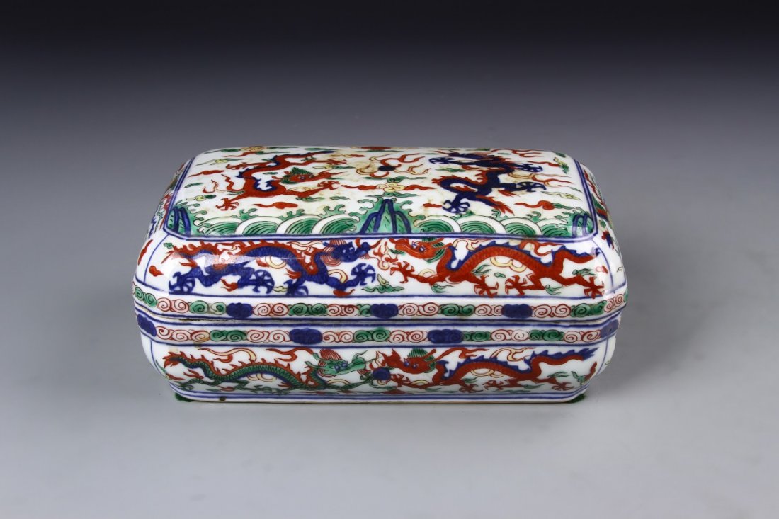 Chinese Ming Wu-T'sai Box (1 of 9)