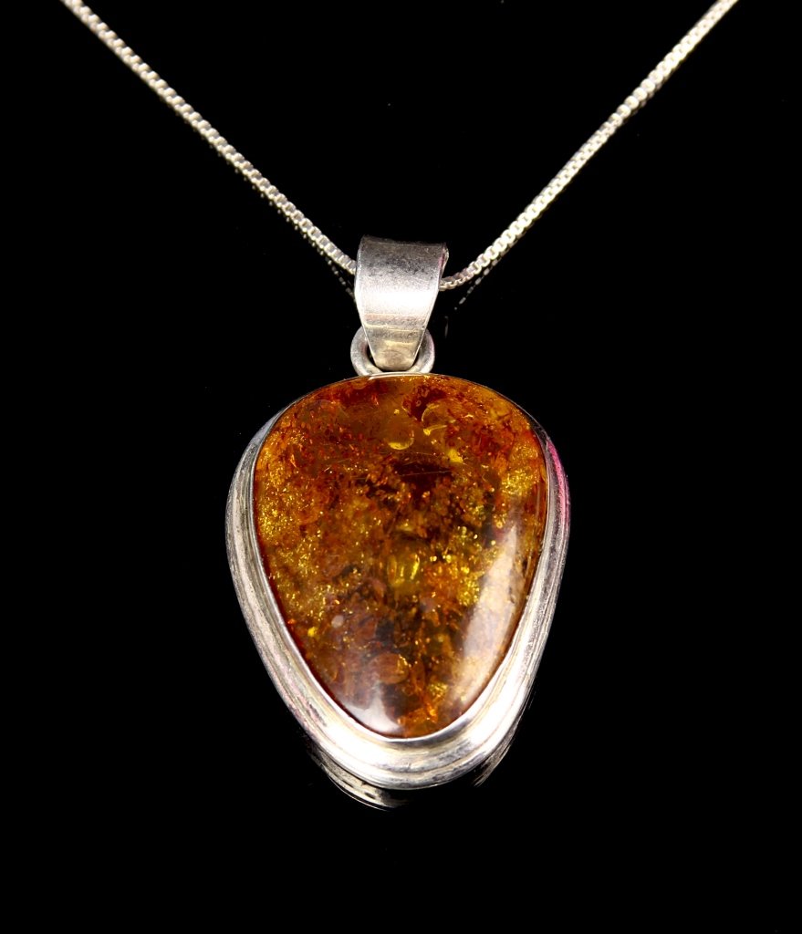 Chinese Silver Pendent (1 of 2)