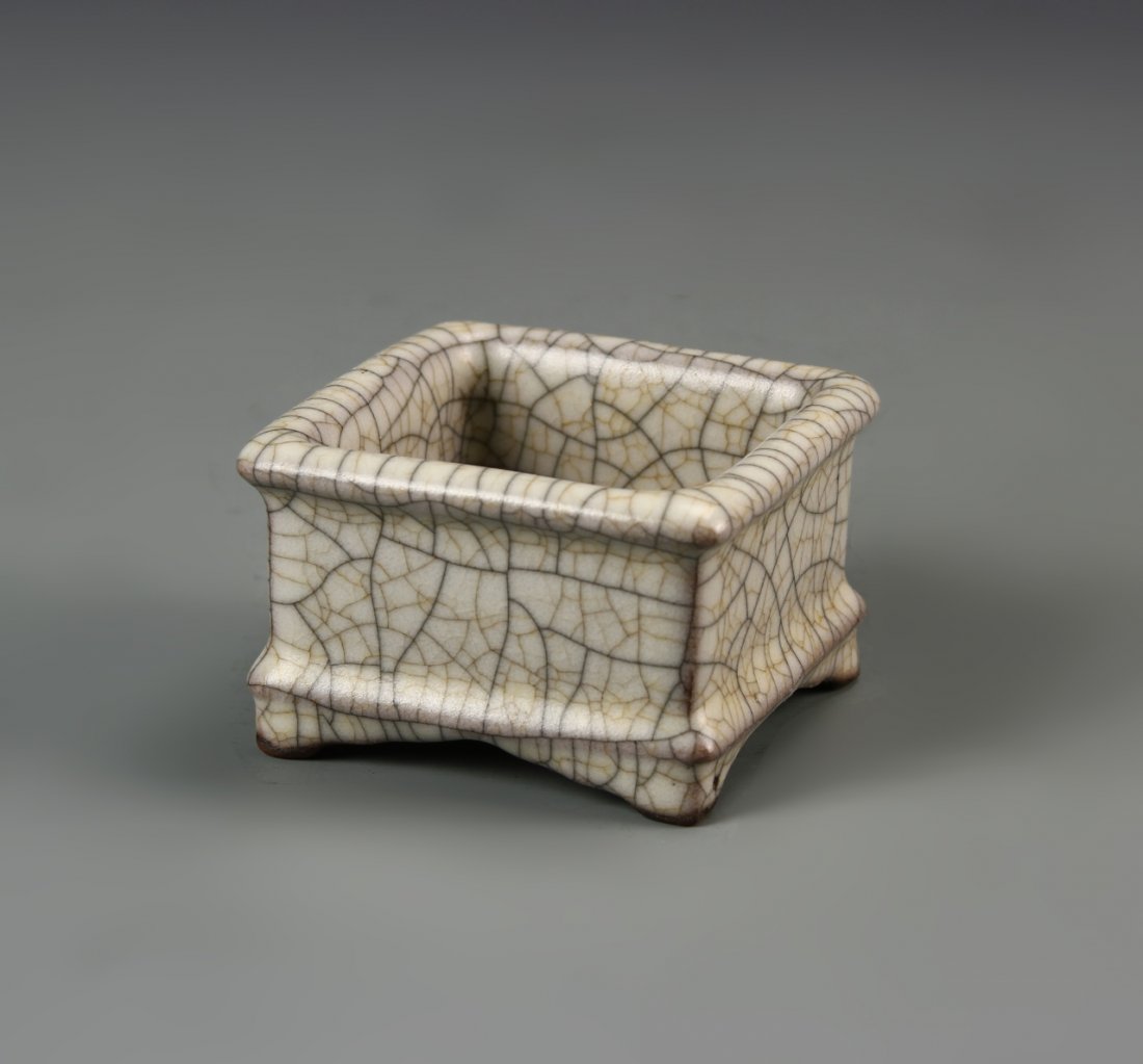 Chinese Ge-Type Water Coupe (1 of 4)