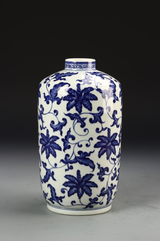 Chinese Blue and White Vase (1 of 6)