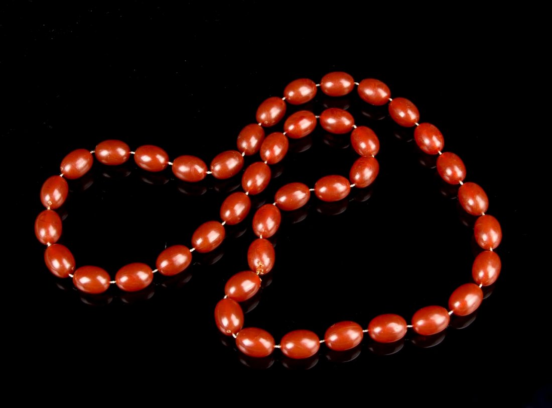 Chinese Amber Beaded Necklace (1 of 2)