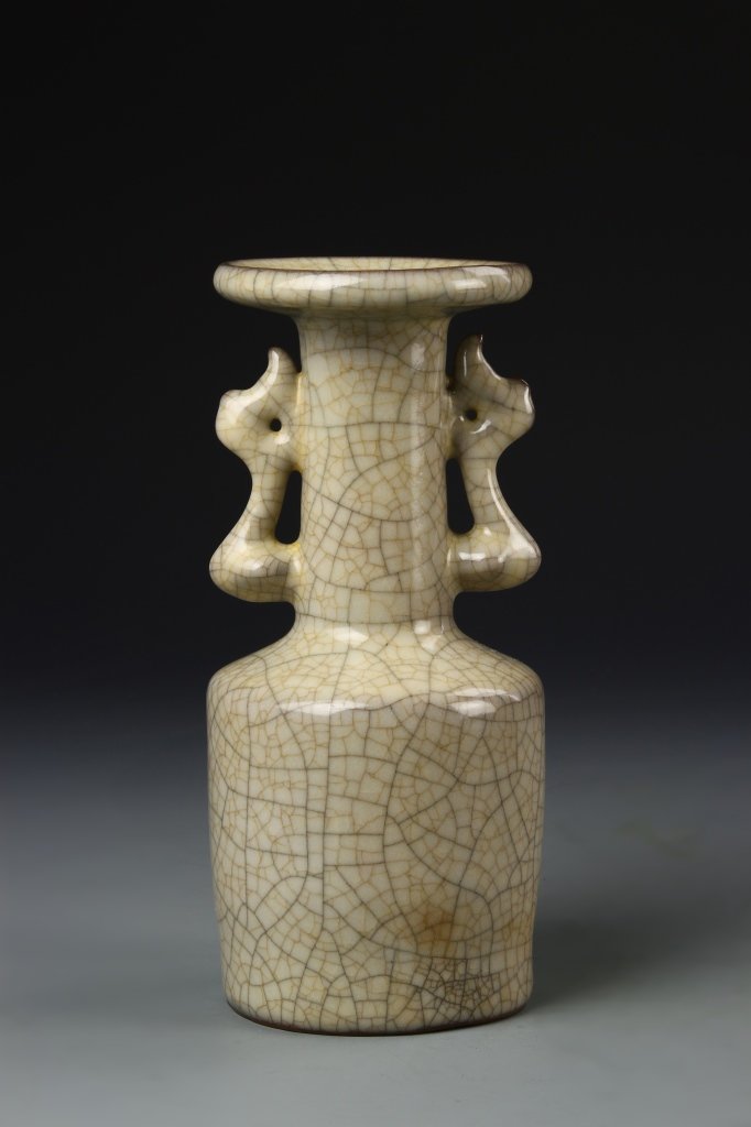Rare Ko-Ware Mallet Vase (1 of 8)