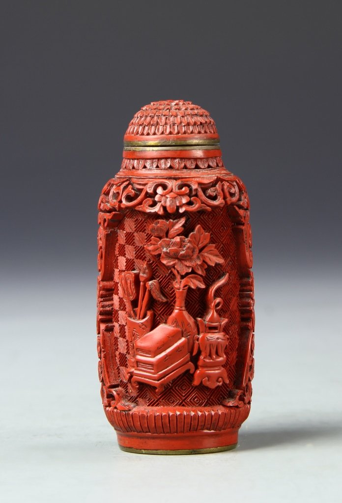 Chinese Cinnabar Snuff Bottle (1 of 5)