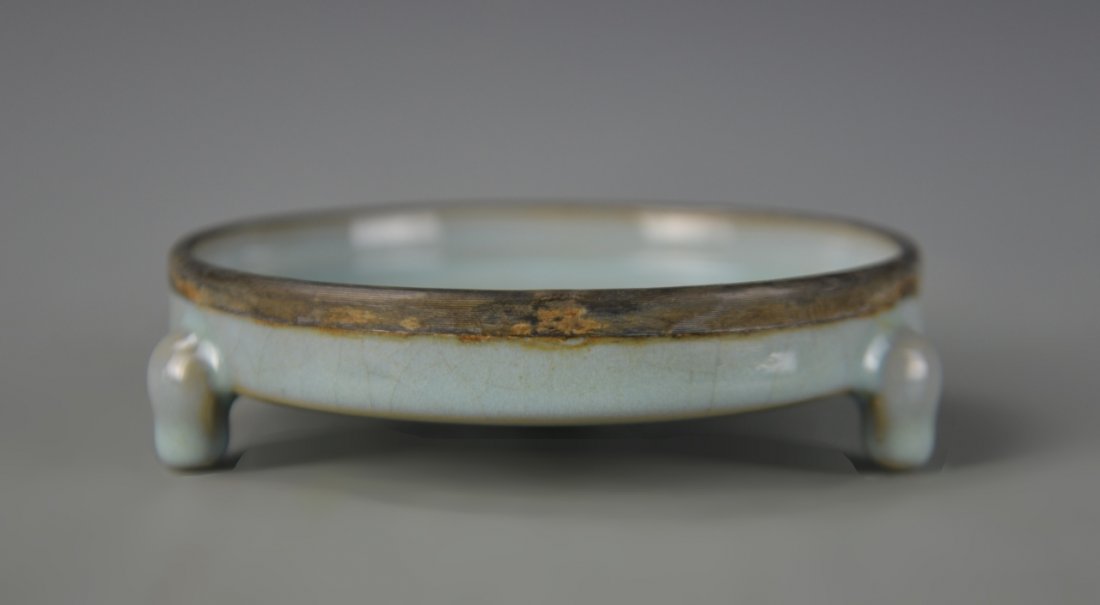 Chinese Tripod Vessel (1 of 4)