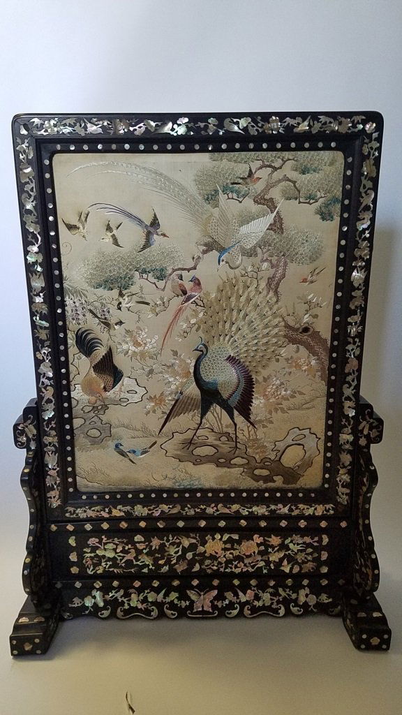 Chinese Shuang Zhi Table Screen (1 of 10)