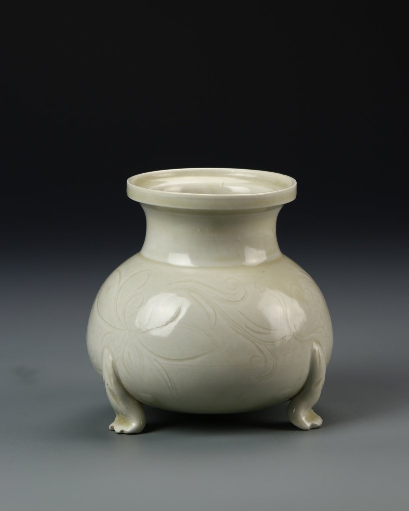 Chinese Ding Yao Tripod Censer (1 of 5)