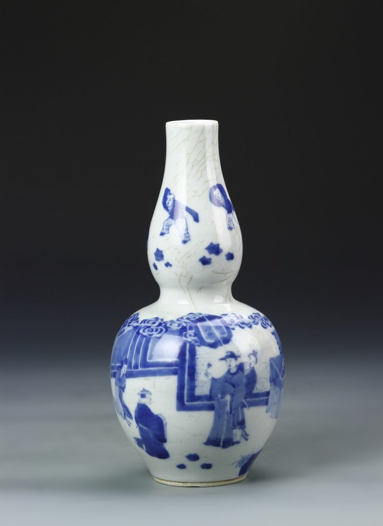 Chinese Blue and White Gourd Vase (1 of 6)