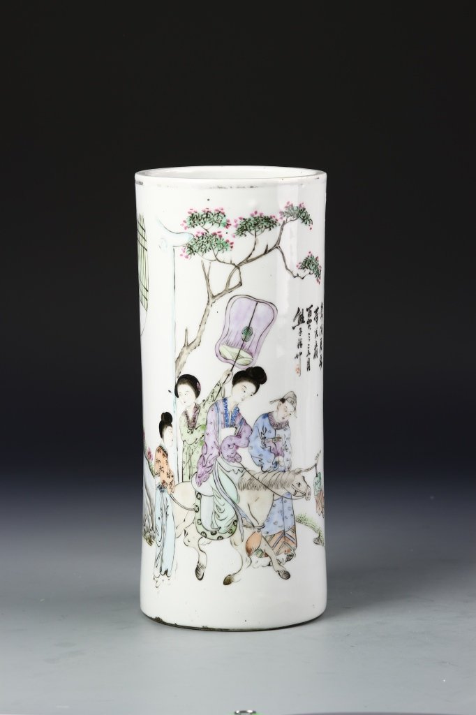 Chinese Famille Rose Hat Stand (1 of 7)