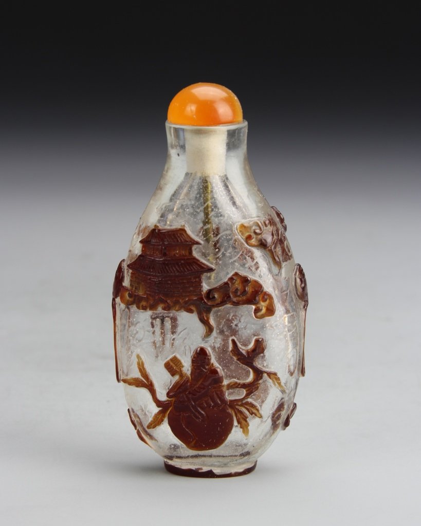 Chinese Peking Glass Snuff Bottle (1 of 3)