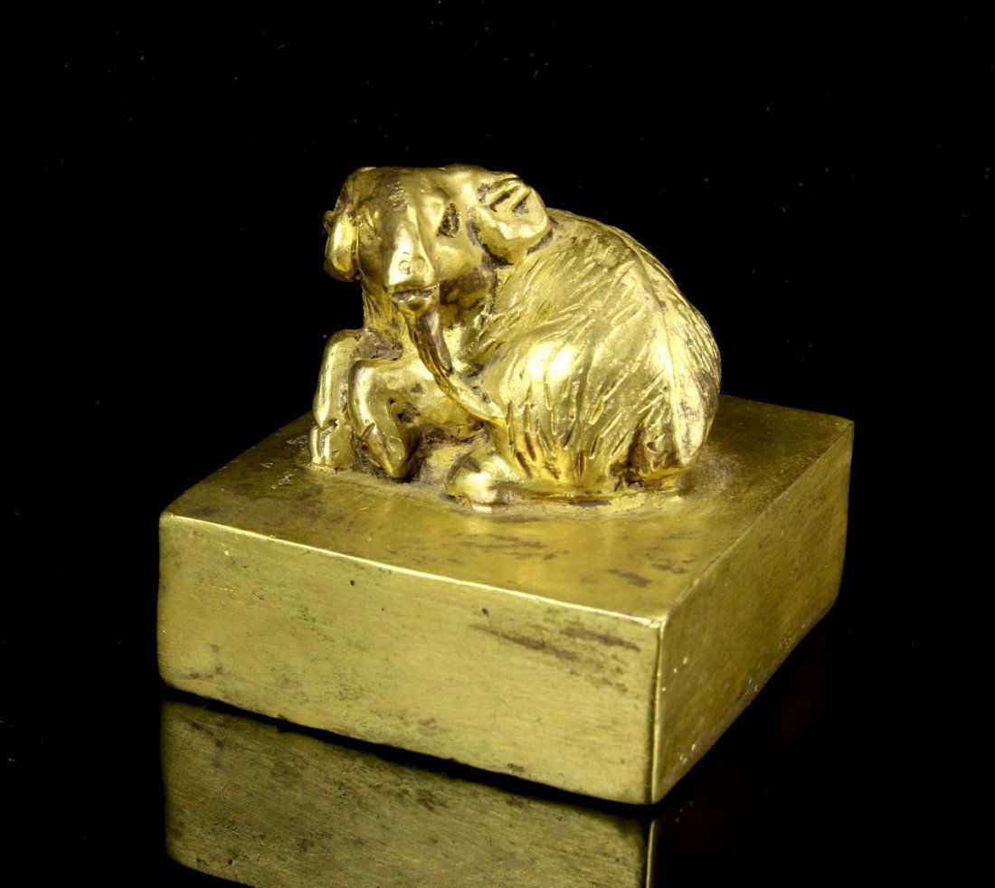 Chinese Gilt Seal (1 of 4)