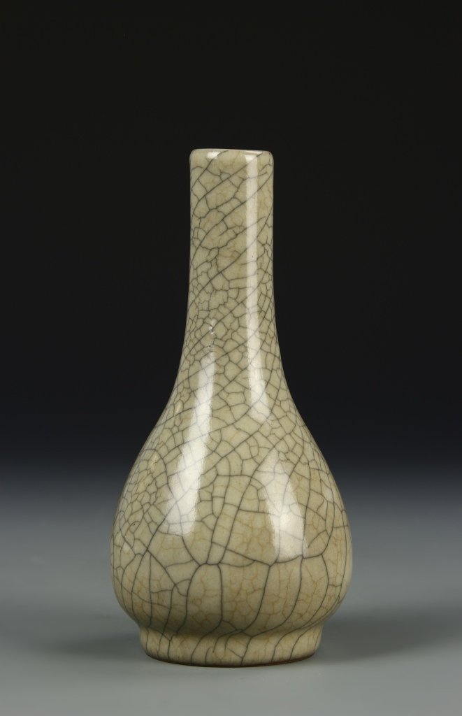 Fine Koyao-Type Pear Vase (1 of 7)