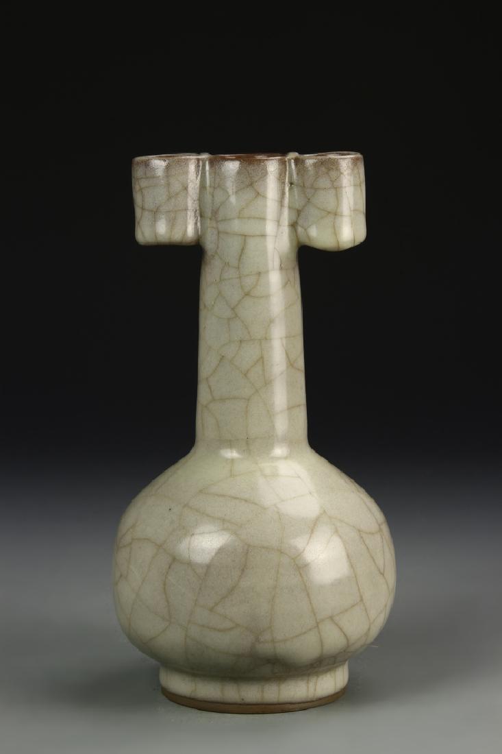 Chinese Lung Quan Yao Vase (1 of 7)