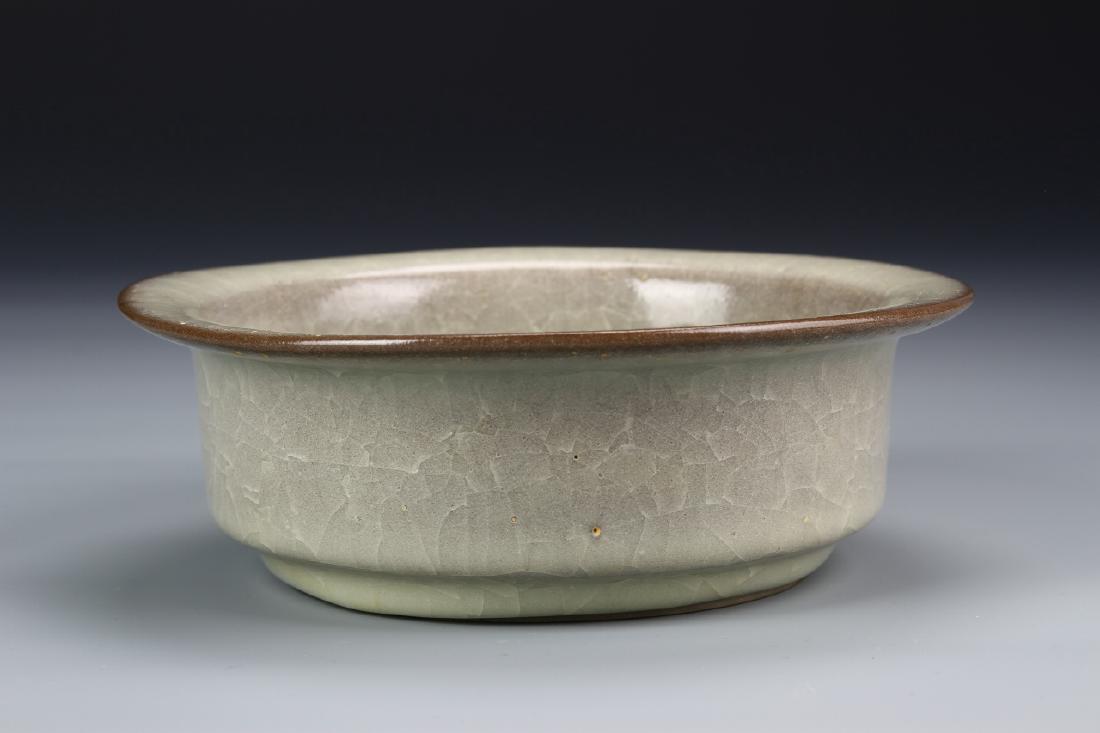 K'uan-Type "Ice-Crackle" Brush Washer (1 of 7)